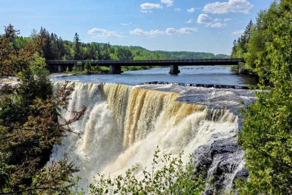 Ontario Delivers Perfect Romantic Getaways