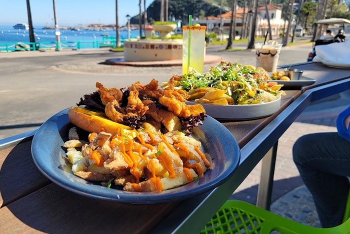 Why Trying A New Type Of Food Is A Good Way To Practice Communication As A Couple