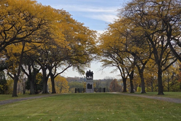 Romance In Ohio This Fall: Discover Why This State Is The Heart of It All!