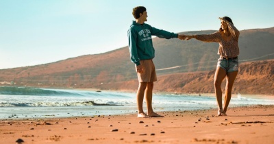 Active Listening Ideas For Couples To Try On Vacation