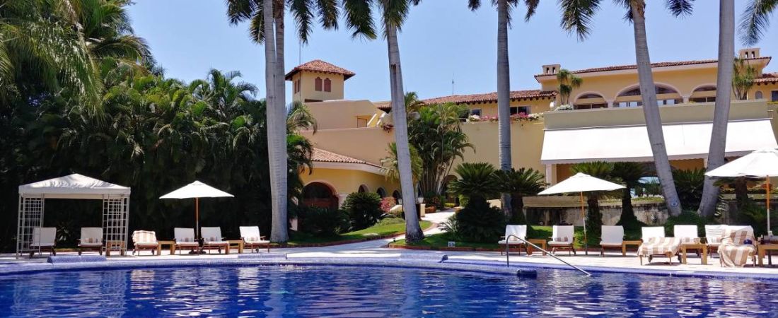 Is A Cruise Or All Inclusive Resort A Better Choice For A Warm Weather Winter Getaway