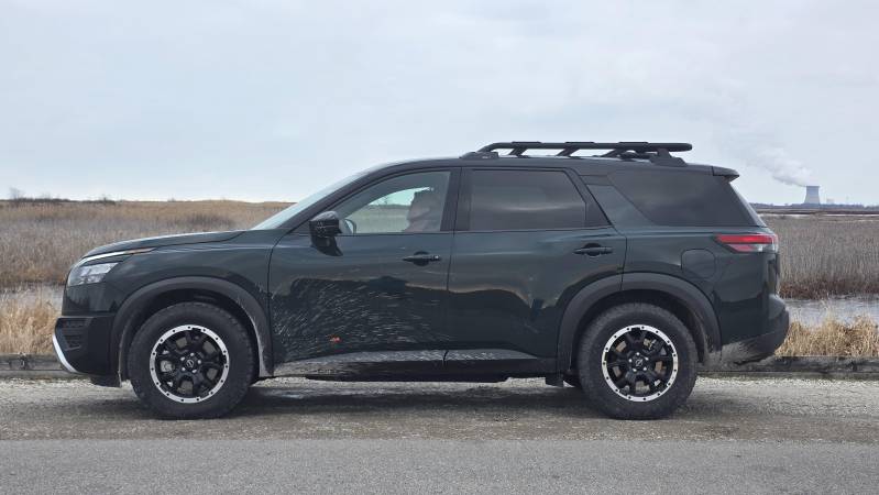 Nissan Pathfinder Rock Creek - Magee Marsh Ohio