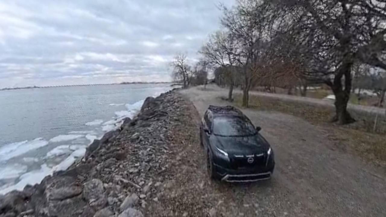 Exploring Lake Erie in the 2025 Nissan Pathfinder Rock Creek