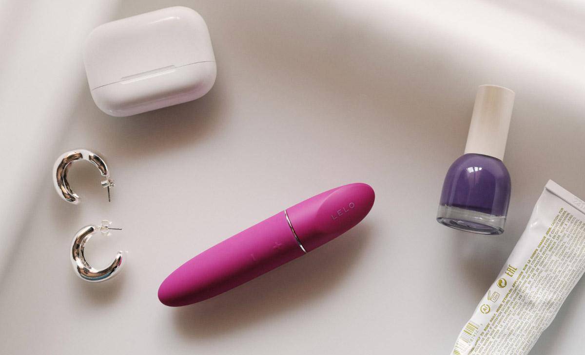 lelo mia 3 lipstick vibrator