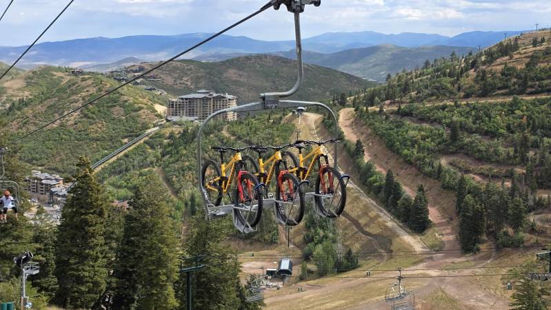 mountain bikes on lift