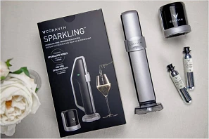 champagne gift ideas for couples that enjoy bubbles in their wine