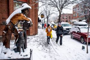 Snow_Covering_Outdoor_Art_Sculpture_During_Winter_2_original